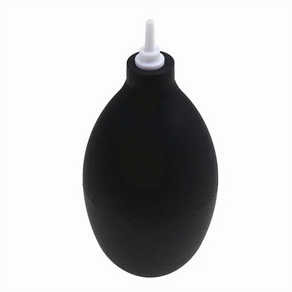 Rubber dust blower in the hand