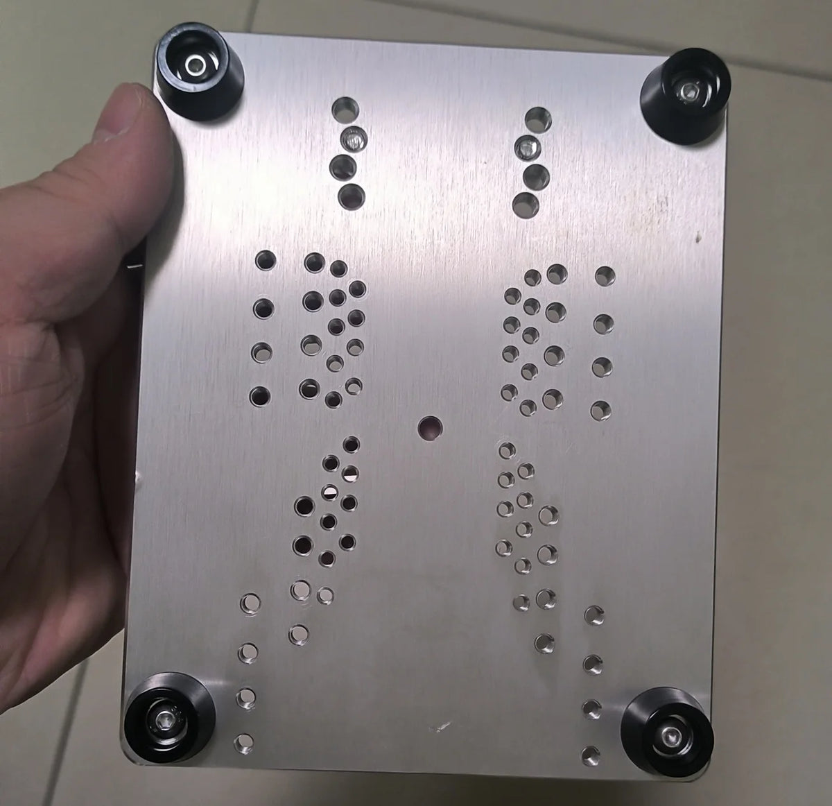 The base plate seen from above