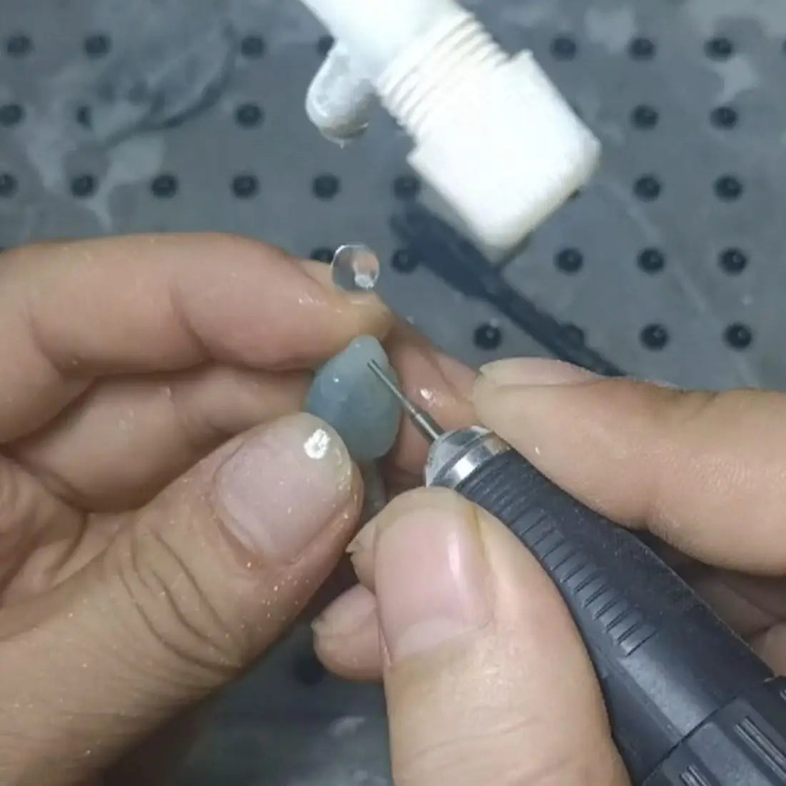 Drilling a bead with a diamond bit